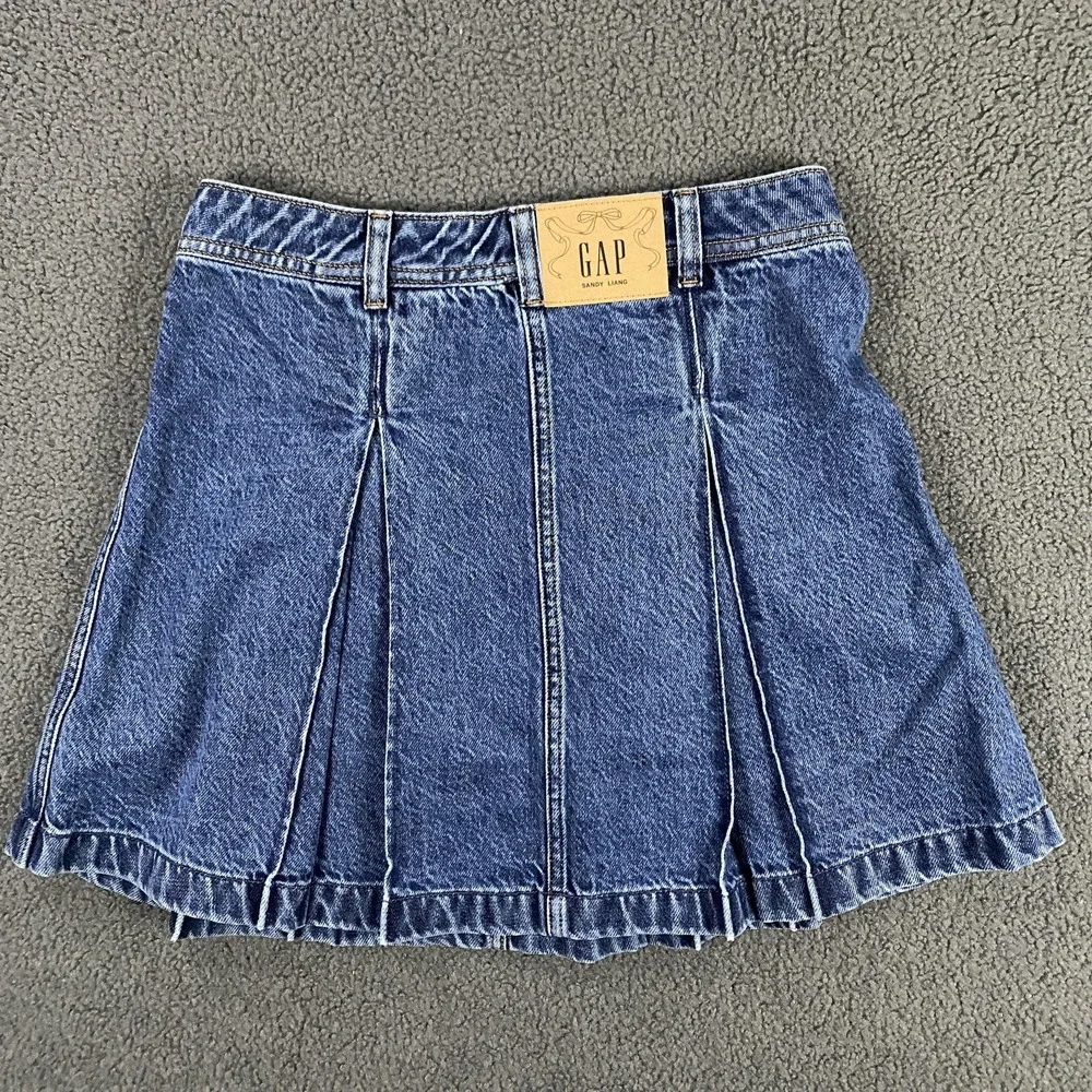 GAP pre owned